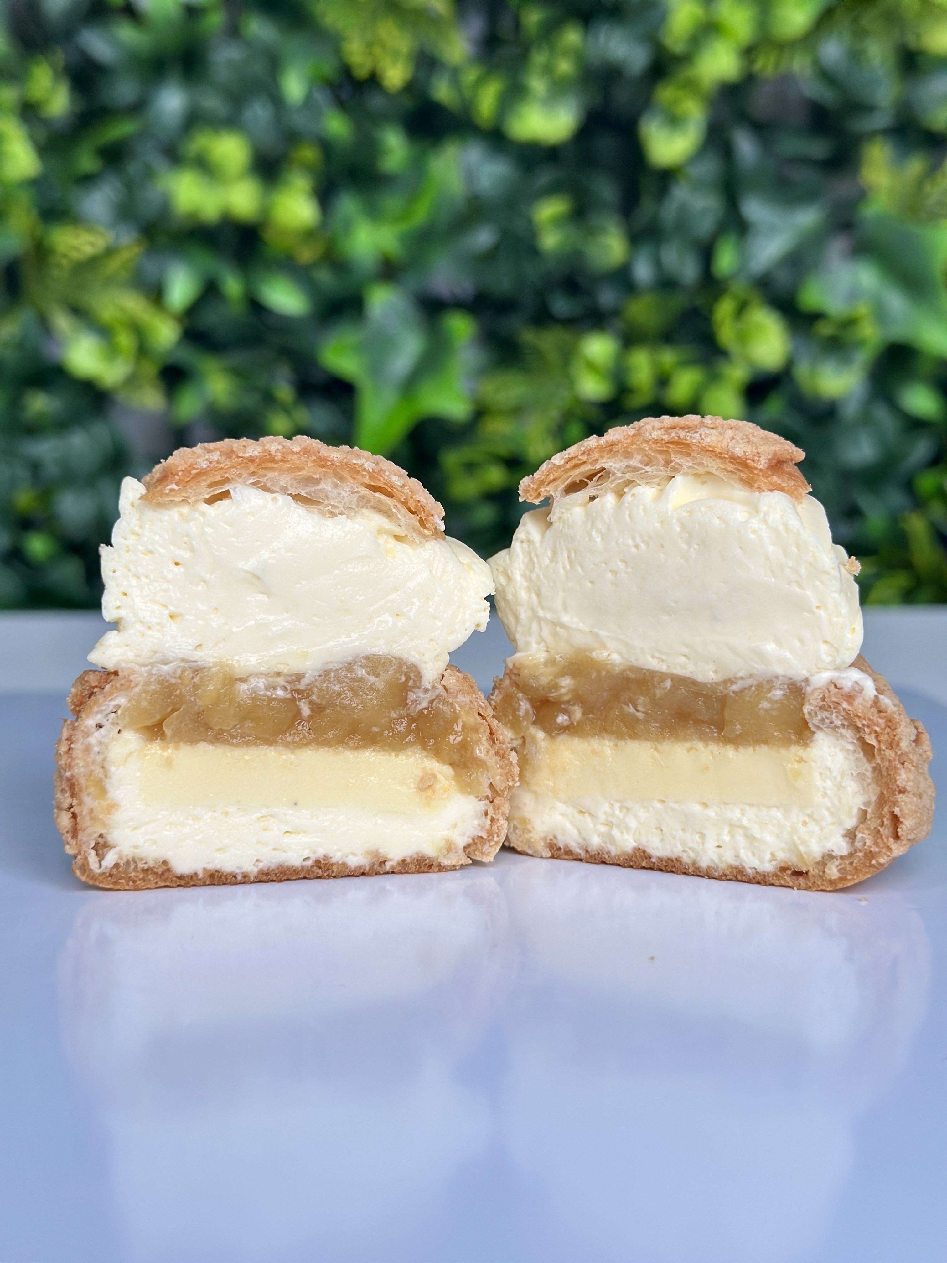 Choux Mere Caramelizate și Creme Brulee